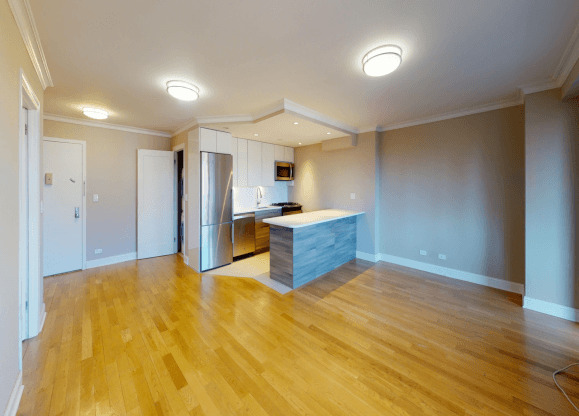2 beds, 2 baths, $8,295, Unit 19H