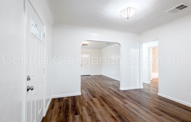 2 beds, 1 bath, $1,550