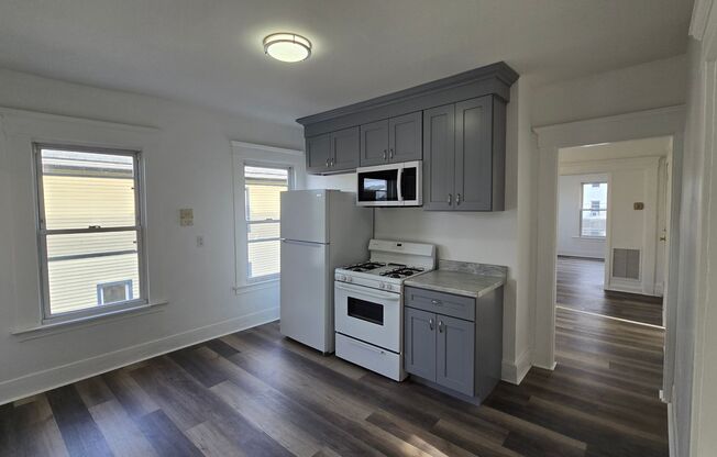Updated 3 bedroom 2nd floor apartment