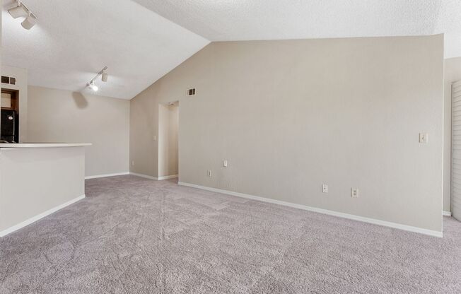 Venetian Place -  833