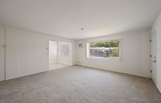 1372-1376 Creekside Dr.