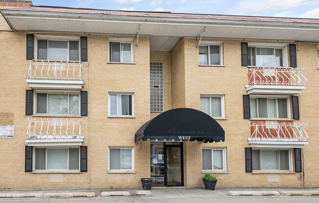 7819 S Shore