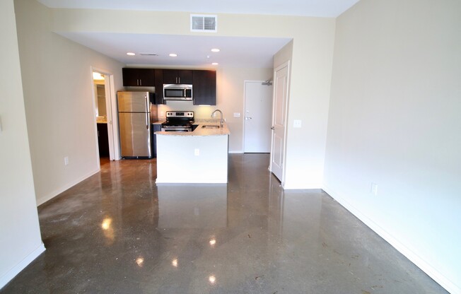 1 bed, 1 bath, 498 sqft, $1,285, Unit APT 102