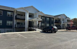 3 beds, 2 baths, $1,650, Unit GQ 101