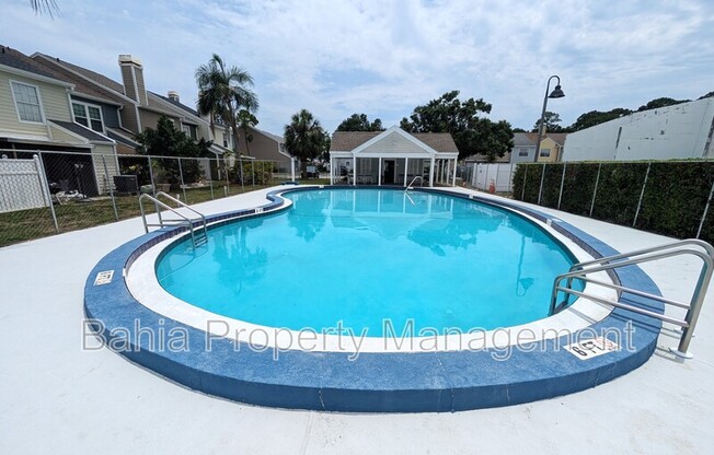 6740 121 AVE