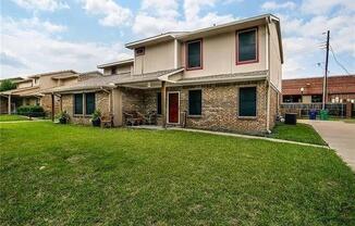 2404 Lakeview Circle