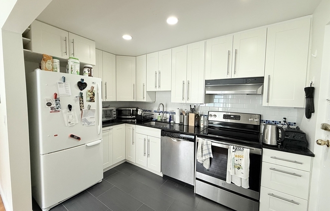 135 INMAN ST