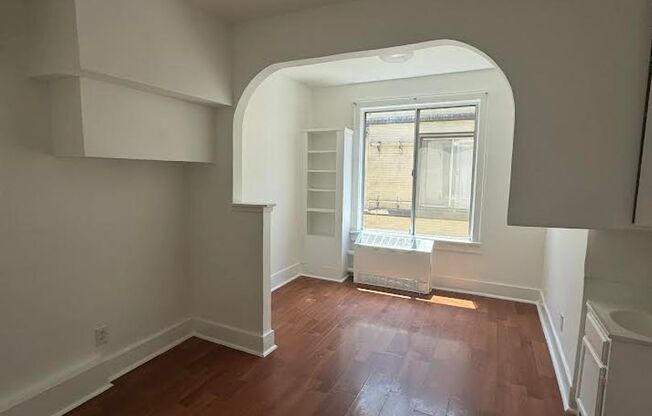 752 South Main, LLC