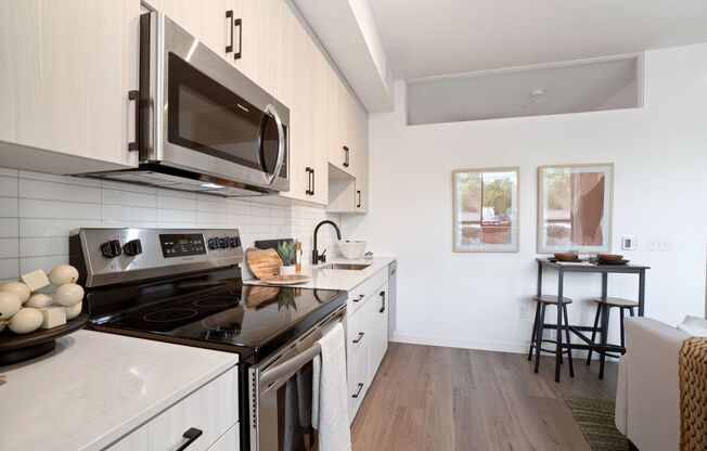 2 beds, 2 baths, 1,050 sqft, $2,050, Unit 101