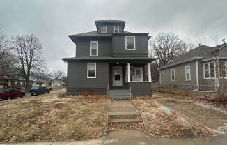 1118 West 8th Street