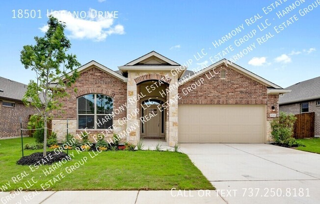 18501 URBANO DR