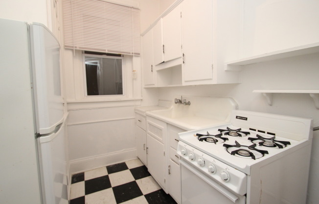 1 bed, 1 bath, 2 sqft, $995, Unit #506