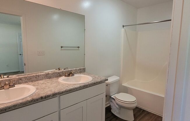 3 beds, 2 baths, 1,244 sqft, $1,675, Unit 01 - 7814