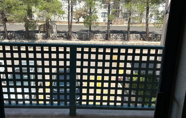 1 bed, 1 bath, 758 sqft, $855, Unit 27