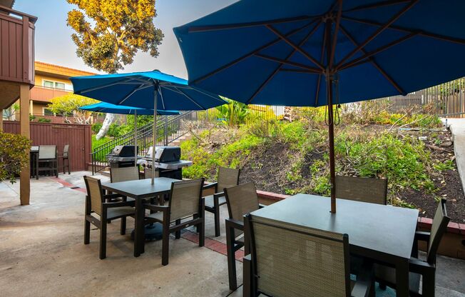 1 bed, 1 bath, 704 sqft, $2,095, Unit B-28