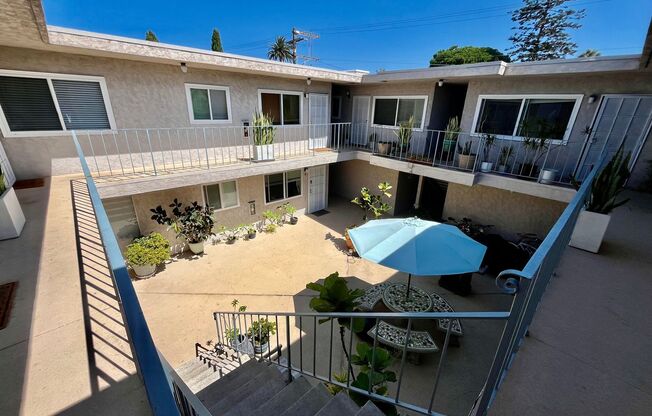 Updated 1B 1BA Condo in Pacific Beach!