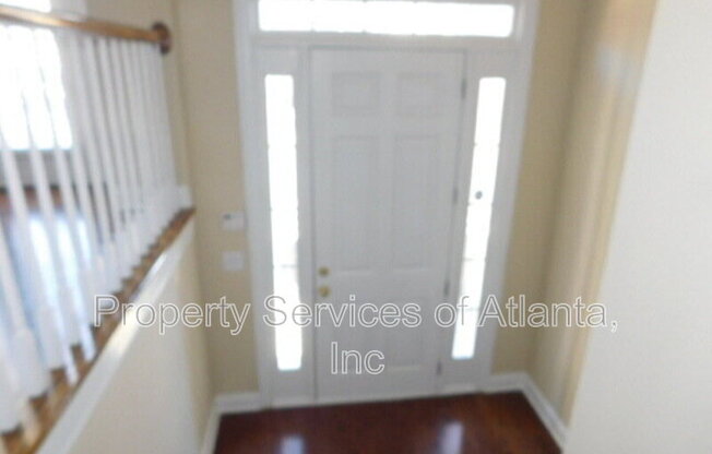 3002 MONTCLAIR CIR SE