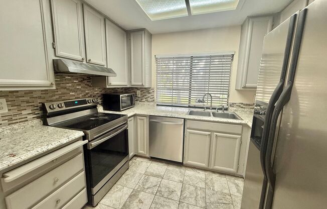 SOUTH SAN JOSE - Warm and Inviting condo in desirable neighborhood
