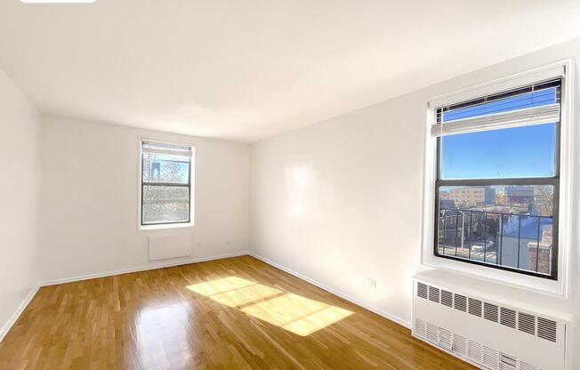 8646 FT HAMILTON PKWY