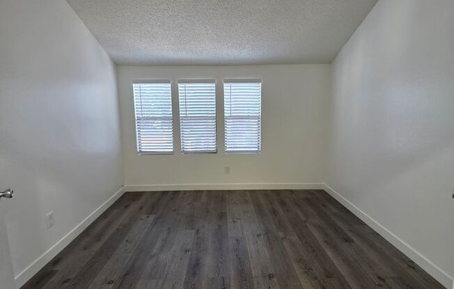 Newly Renovated 2 bedroom 2 bathroom Home in Costa Mesa