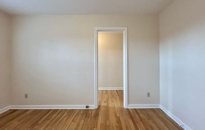 1 bed, 1 bath, 660 sqft, $1,415, Unit 17