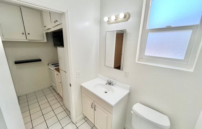 Studio, 1 bath, 320 sqft, $1,850