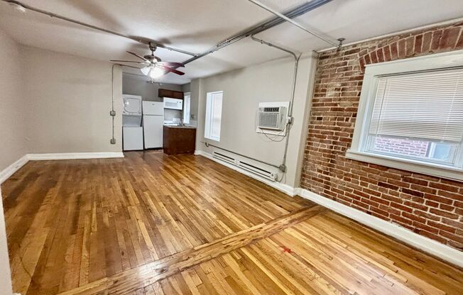 Studio, 1 bath, 430 sqft, $805, Unit 3201-21
