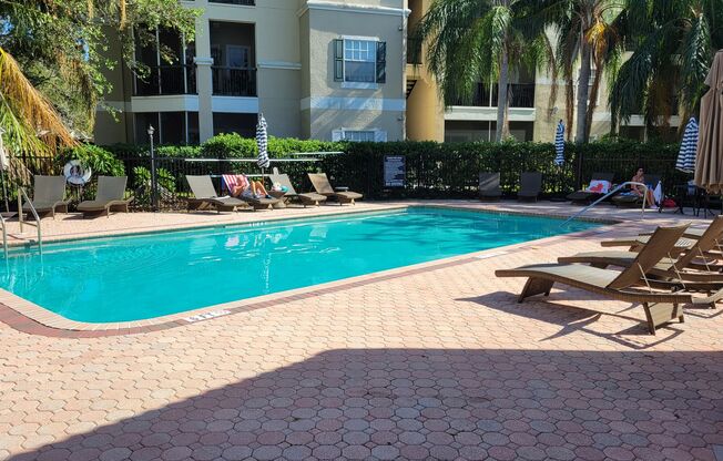 2 beds, 2 baths, $1,950, Unit # 210