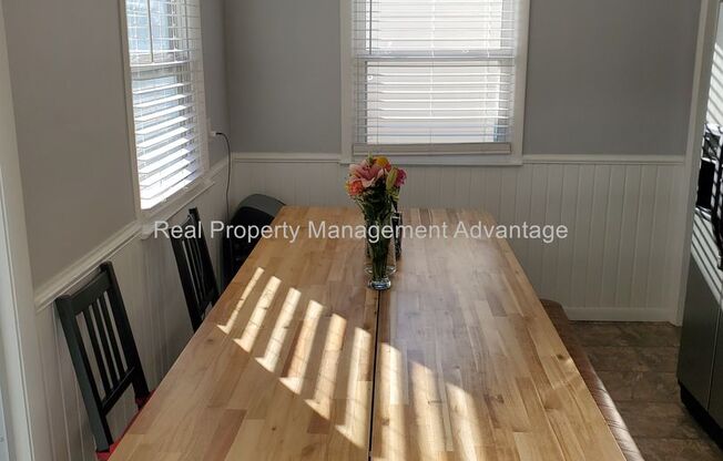 Bright and Renovated Near Downtown Royal Oak