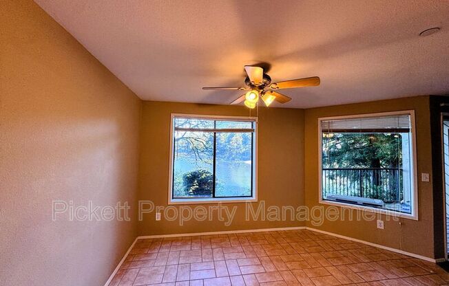 923 PERSHING AVE