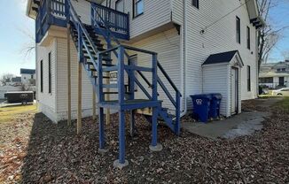 1 bed, 1 bath, $675, Unit 1305 1/2