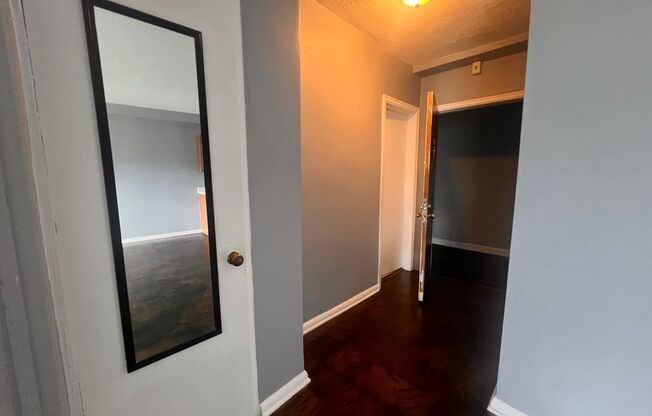 1 bed, 1 bath, $995, Unit 305