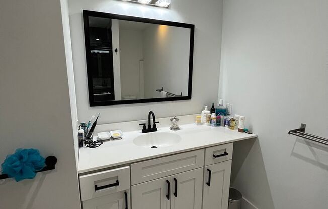 3 beds, 2 baths, 1,600 sqft, $2,495, Unit 519