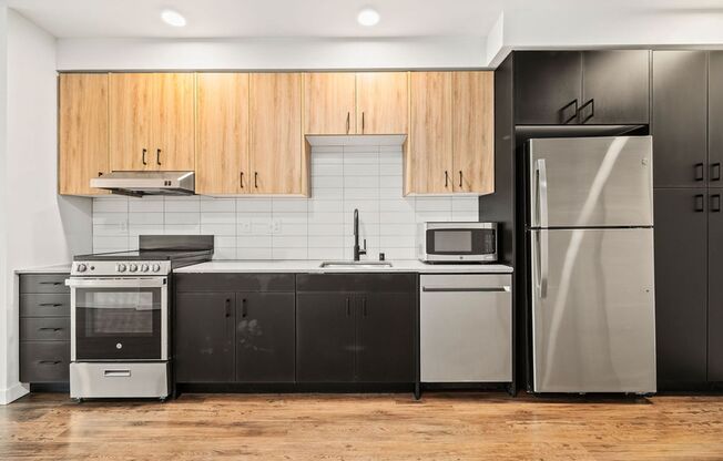 2 beds, 1 bath, 660 sqft, $2,850, Unit 311