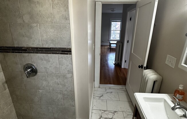22 Mansfield St Apt 1