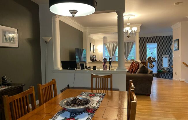 Three Bedroom Townhouse on Eisenhower Avenue, Alexandria