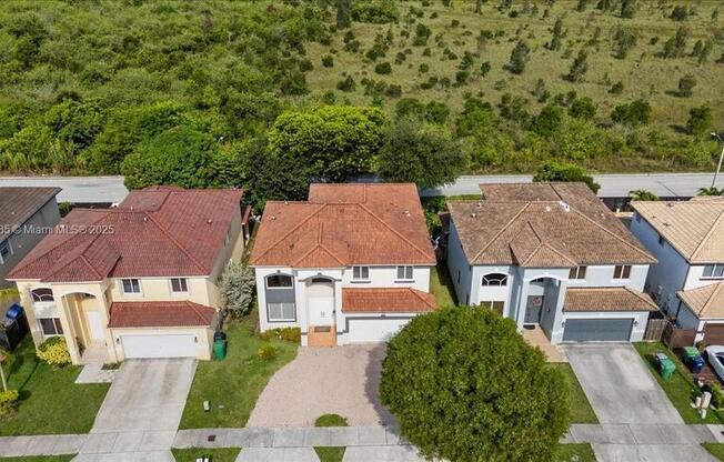 5776 SW 166 CT
