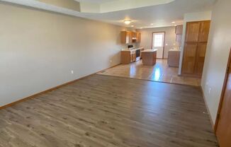 2 beds, 2 baths, $1,275, Unit 4312 N Morgan Ct