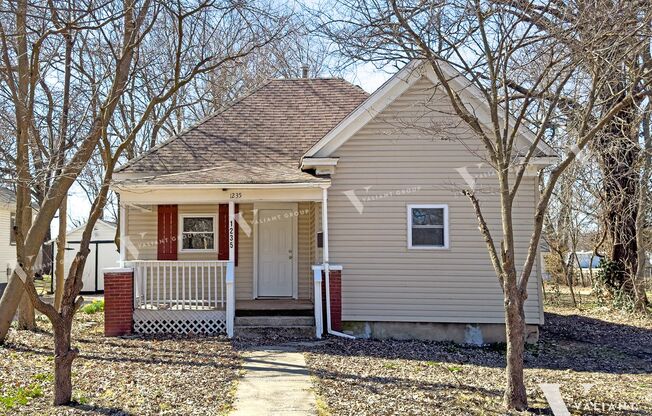 Charming 3-Bedroom, 1-Bathroom House in Weller Neighborhood