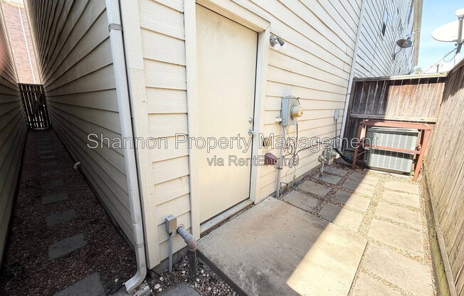 2 beds, 2 baths, 1,501 sqft, $2,150, Unit 805