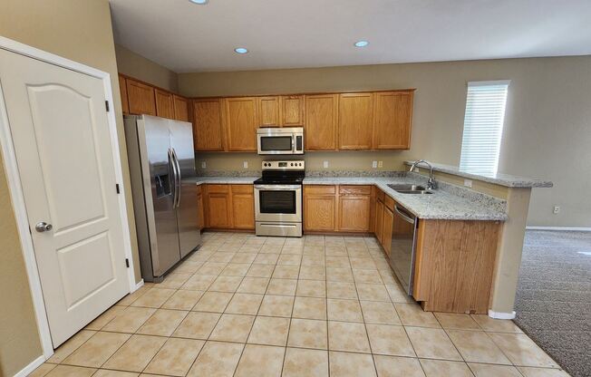 3632 E Temecula Way