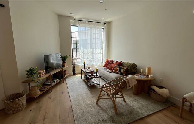 1 bed, 1 bath, 572 sqft, $1,796, Unit 415