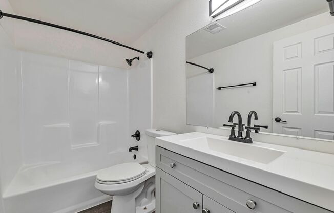 first month's rent free 1 bed 1 bath renovated apartment homes