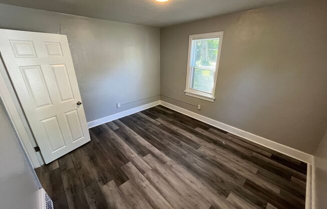 2 beds, 1 bath, $1,000