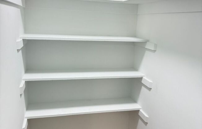 8712 Bradford Road SPRING PARK PROPERTIES, LLC