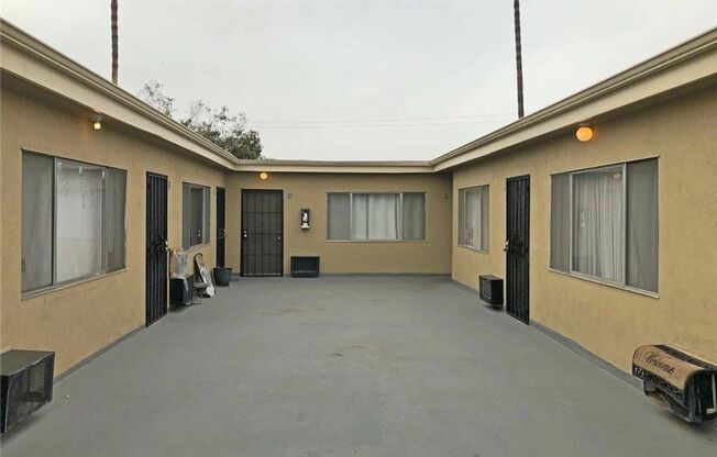 225 W. Palmetto Dr