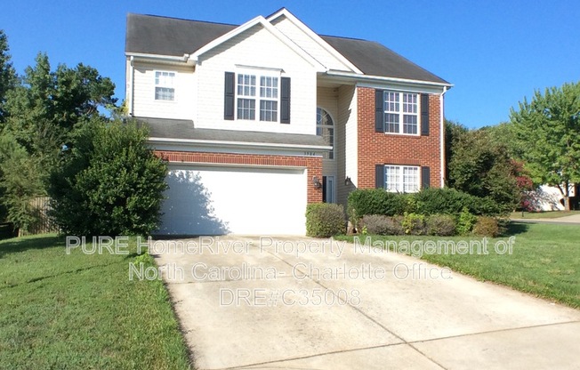 3904 LUTHERS ROCK CT