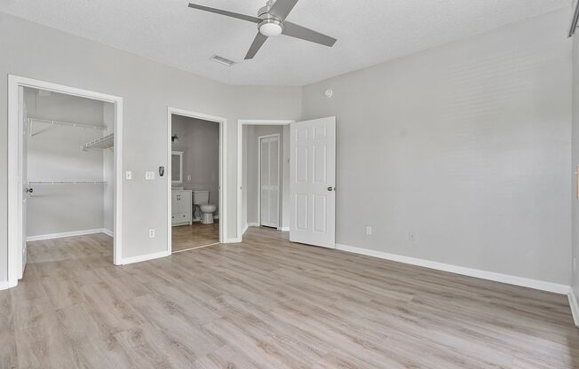 2 beds, 2 baths, $1,600, Unit # 1921