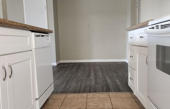 1 bed, 1 bath, 720 sqft, $1,950, Unit 19