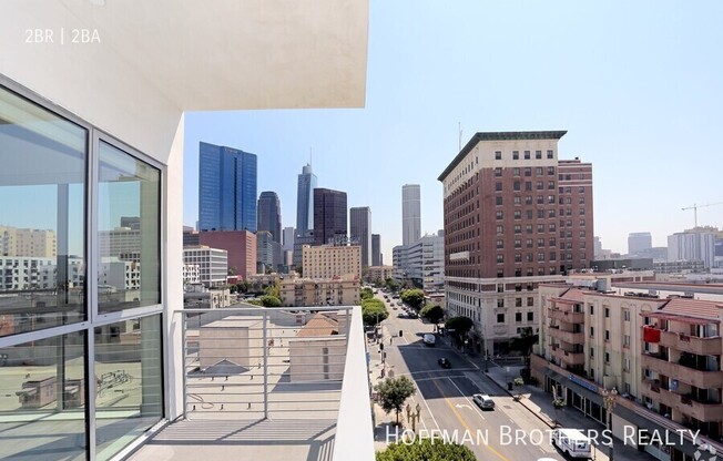 1333 W 7 ST
